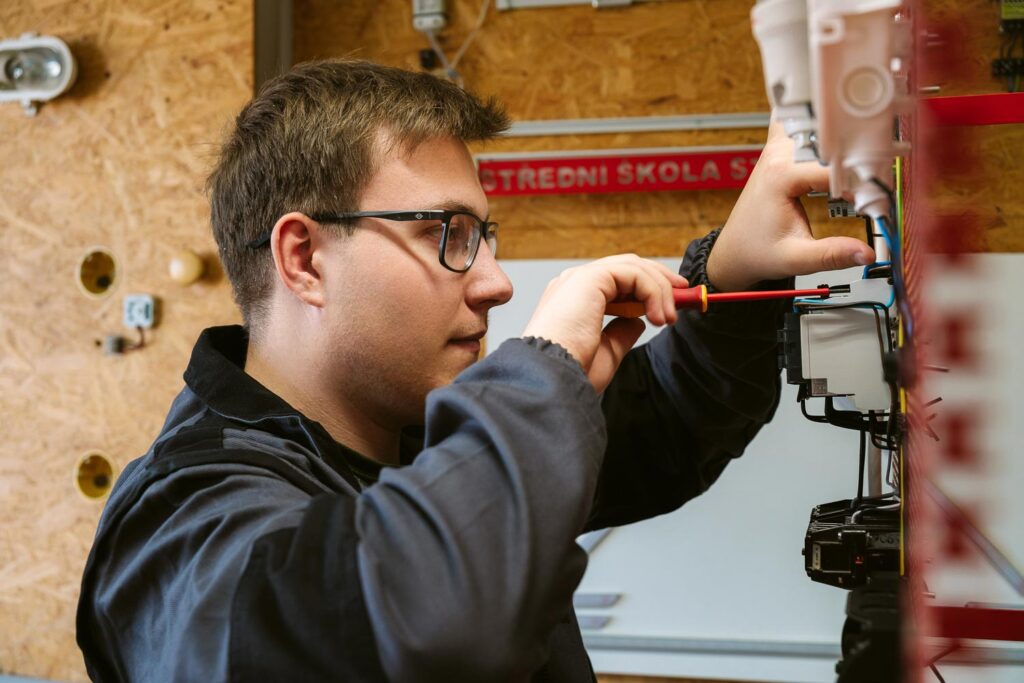 Elektrikář – silnoproud - SŠ Stavební Třebíč