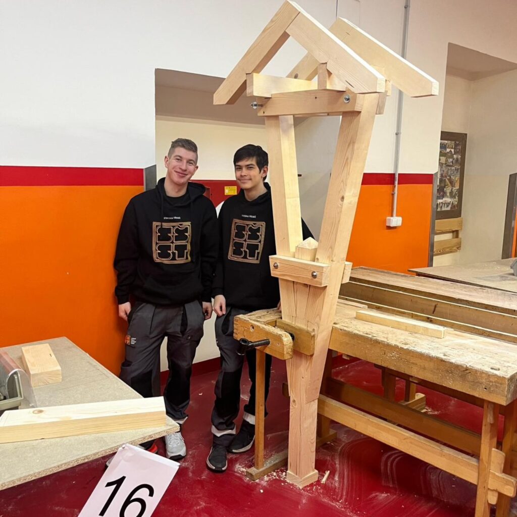 Naši žáci na soutěži TESAŘ 2026 - SŠ Stavební Třebíč