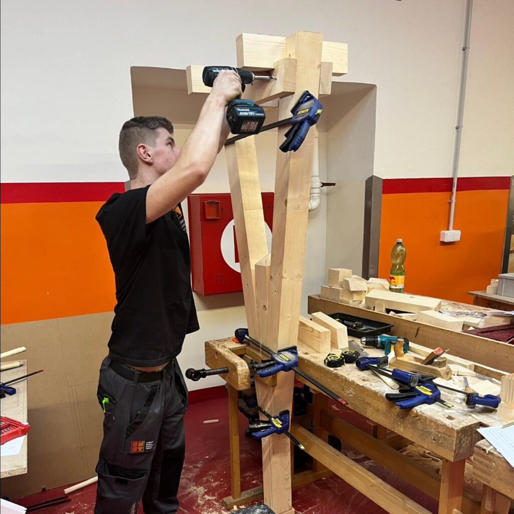 Naši žáci na soutěži TESAŘ 2026 - SŠ Stavební Třebíč