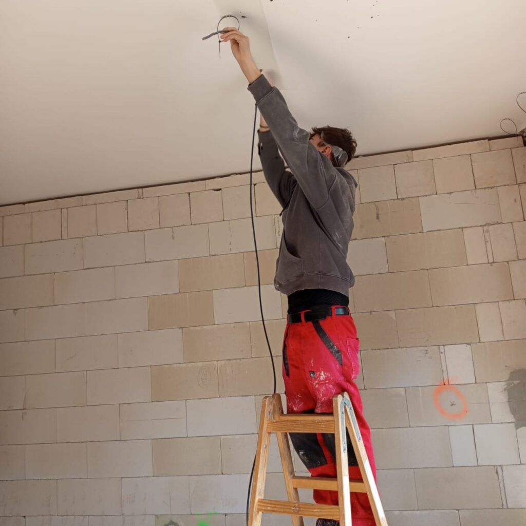 Naši elektrikáři v akci - SŠ Stavební Třebíč