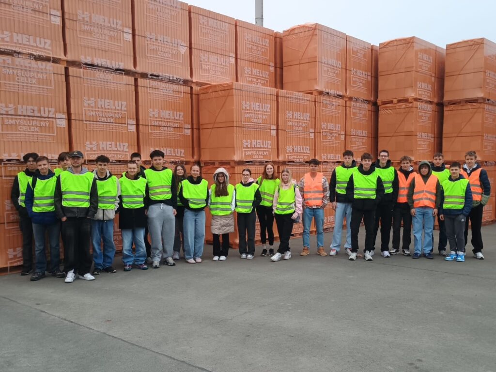 Zatímco se u nás rozhodovalo o budoucích prváčcích, naši studenti čerpali inspiraci v praxi - SŠ Stavební Třebíč