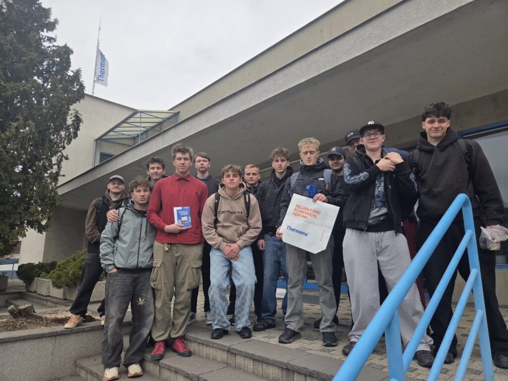 Zatímco se u nás rozhodovalo o budoucích prváčcích, naši studenti čerpali inspiraci v praxi - SŠ Stavební Třebíč