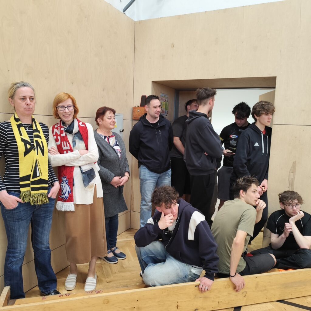 Florbalový trůn patří třídě S3C - SŠ Stavební Třebíč