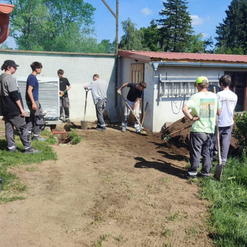 Elektrikáři a instalatéři v akci: Příprava pro tepelné čerpadlo - SŠ Stavební Třebíč