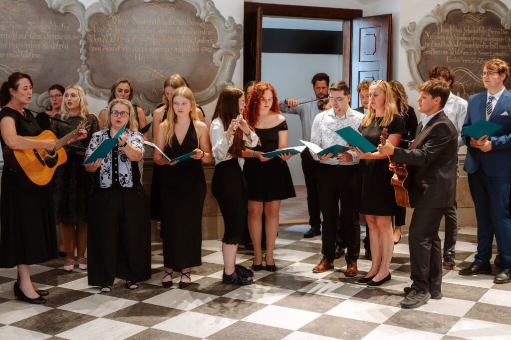 Ohlédnutí za slavnostním předáváním maturitních vysvědčení - SŠ Stavební Třebíč