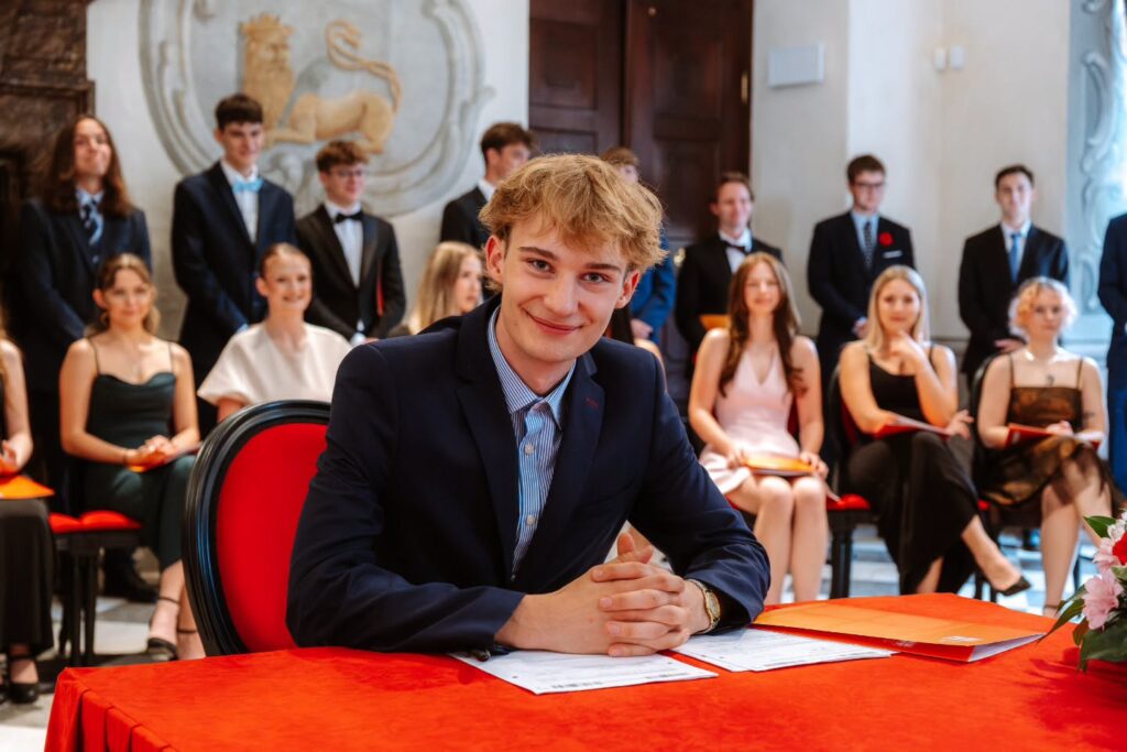 Ohlédnutí za slavnostním předáváním maturitních vysvědčení - SŠ Stavební Třebíč