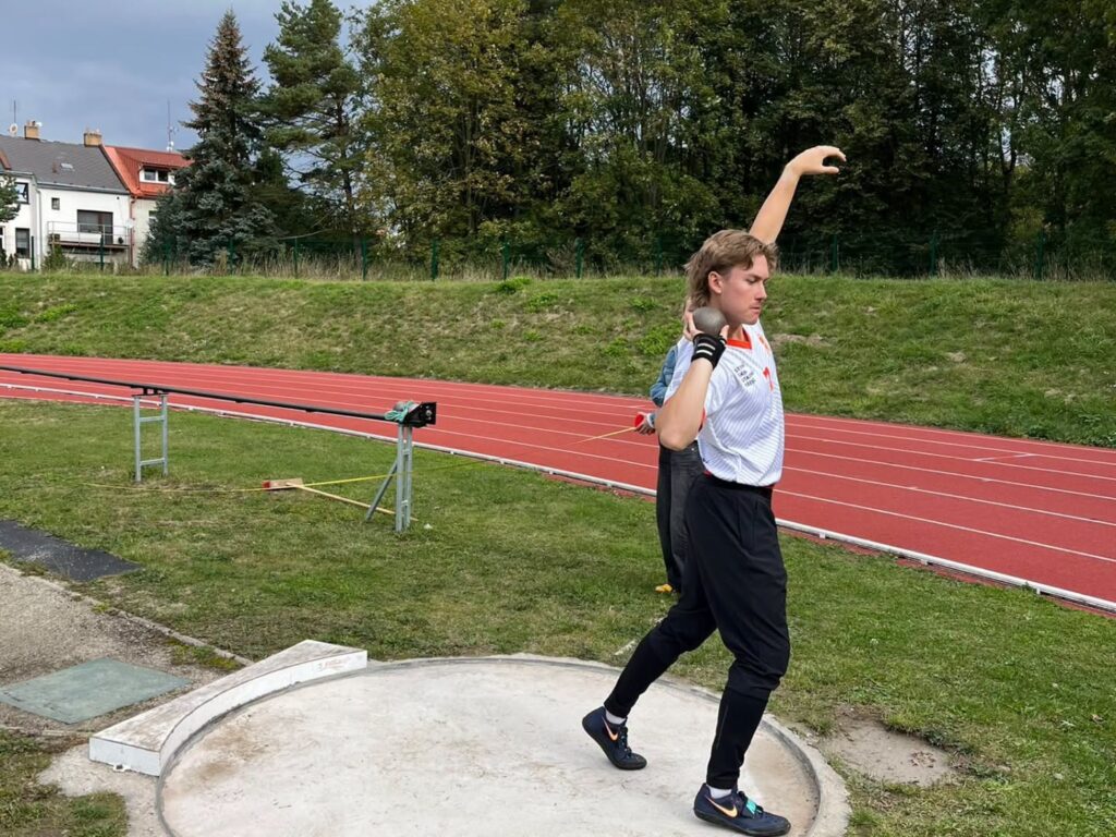 Bronz z krajského kola Středoškolského atletického poháru - SŠ Stavební Třebíč